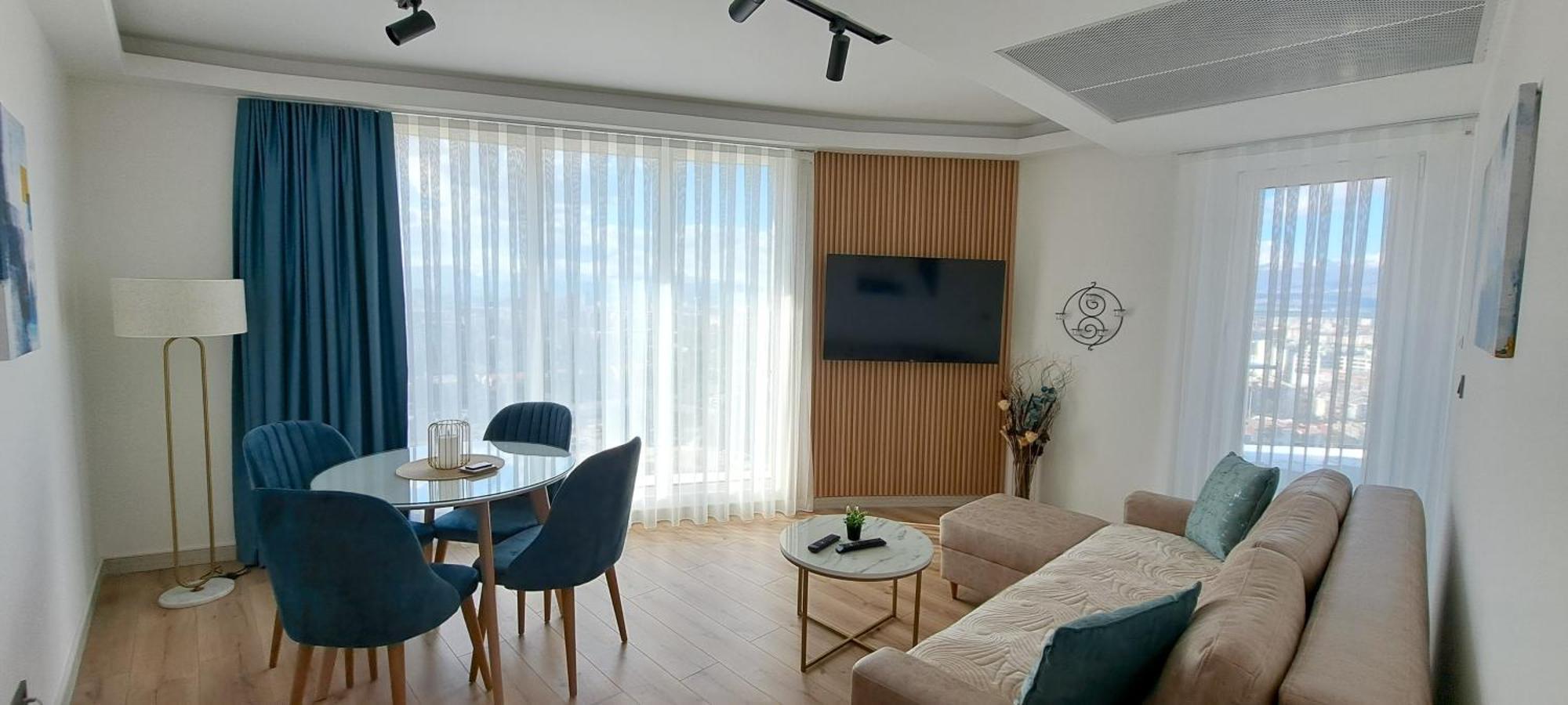 Luxury Condo On 18Th Floor With Pool, Fitness, Parking Included. Skopje Buitenkant foto