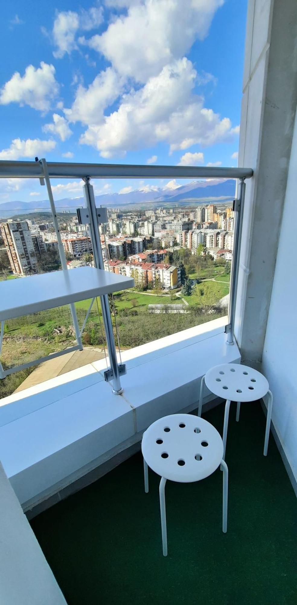 Luxury Condo On 18Th Floor With Pool, Fitness, Parking Included. Skopje Buitenkant foto