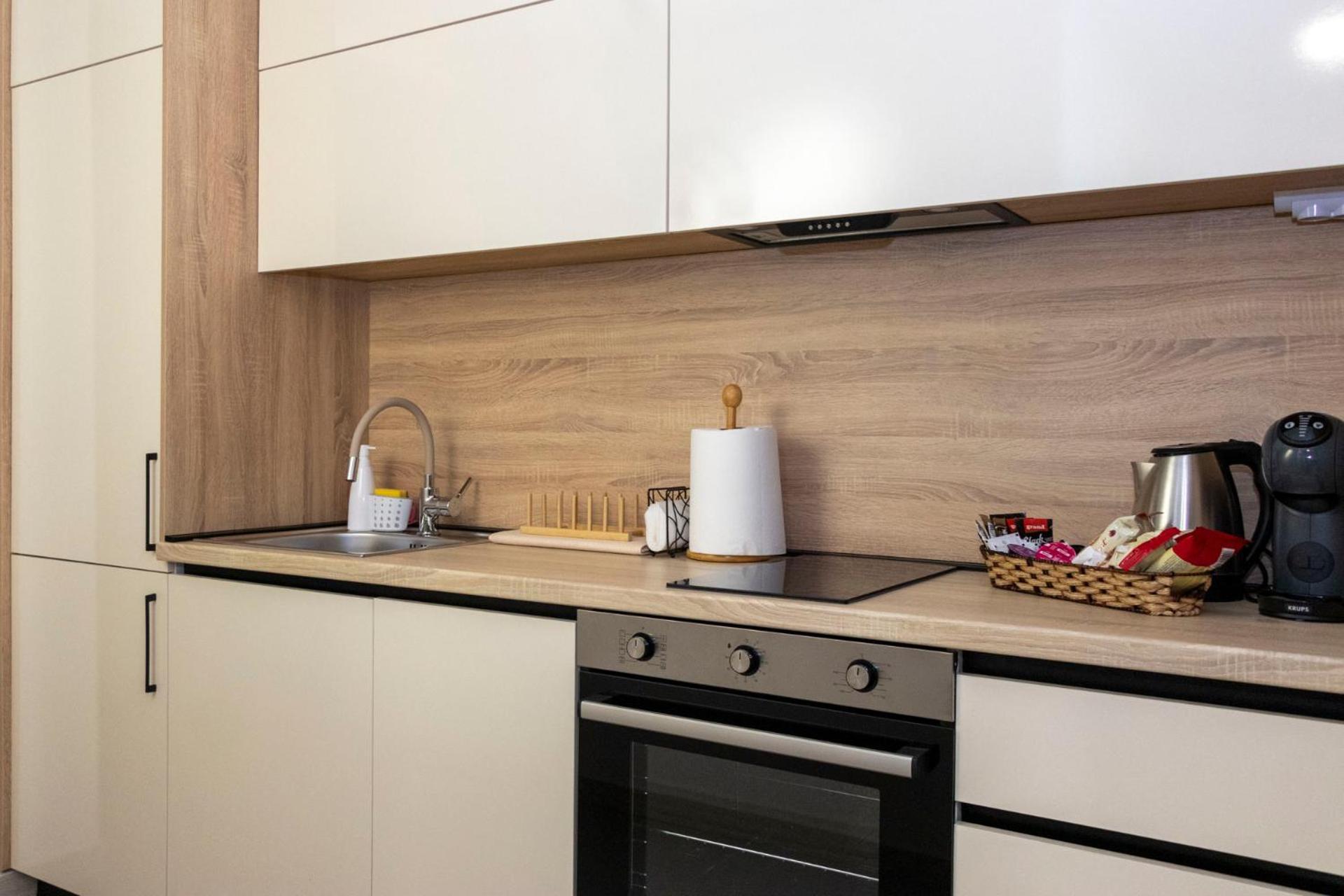 Luxury Condo On 18Th Floor With Pool, Fitness, Parking Included. Skopje Buitenkant foto