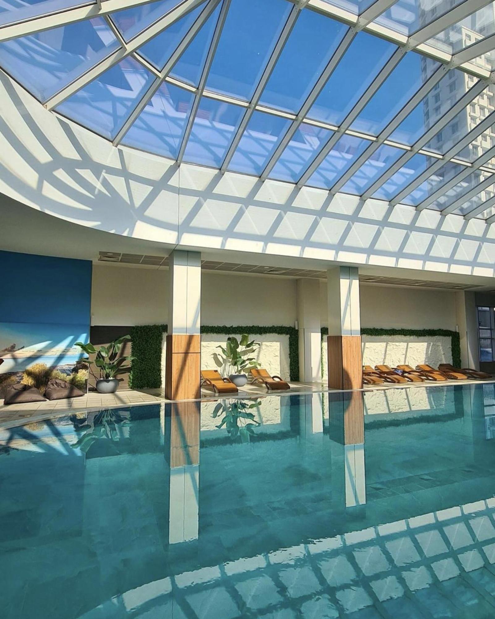 Luxury Condo On 18Th Floor With Pool, Fitness, Parking Included. Skopje Buitenkant foto