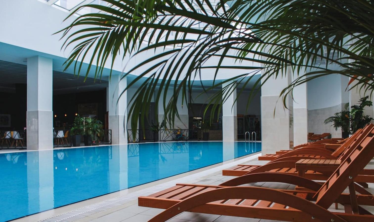 Luxury Condo On 18Th Floor With Pool, Fitness, Parking Included. Skopje Buitenkant foto